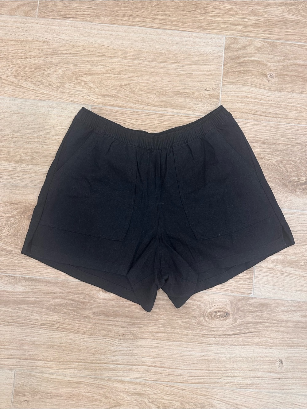 Universal Thread Black High-Rise Elastic Waist Shorts
